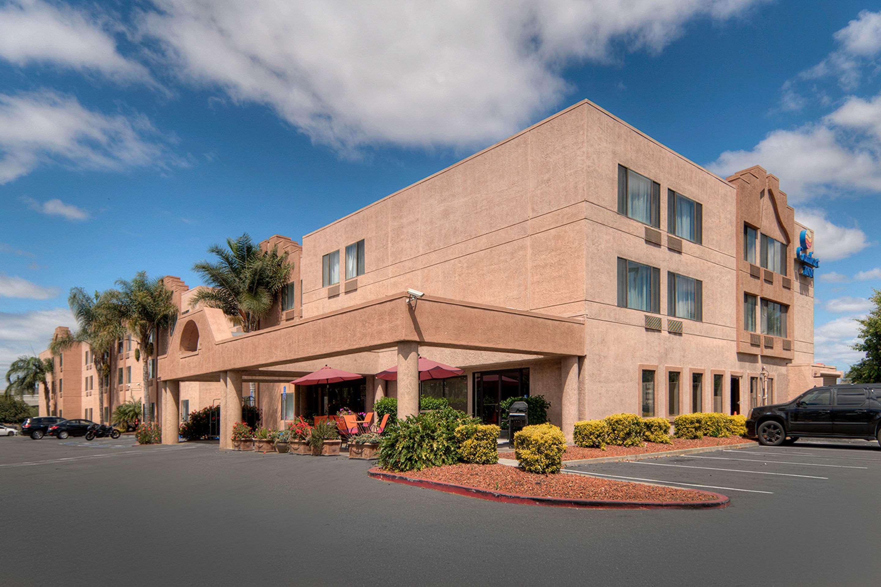 Comfort Inn Silicon Valley East Fremont Exteriör bild
